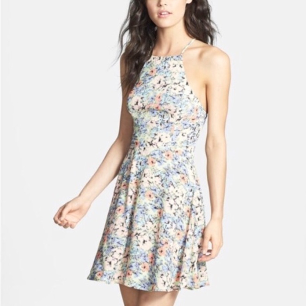 ASTR Floral Open Back Mini Dress Size S Pastel Print Fit & Flare